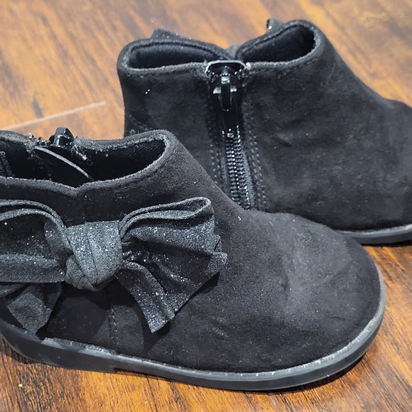 3/$20 🏷 George Faux Suede Booties Size 6 - Picture 3 of 3